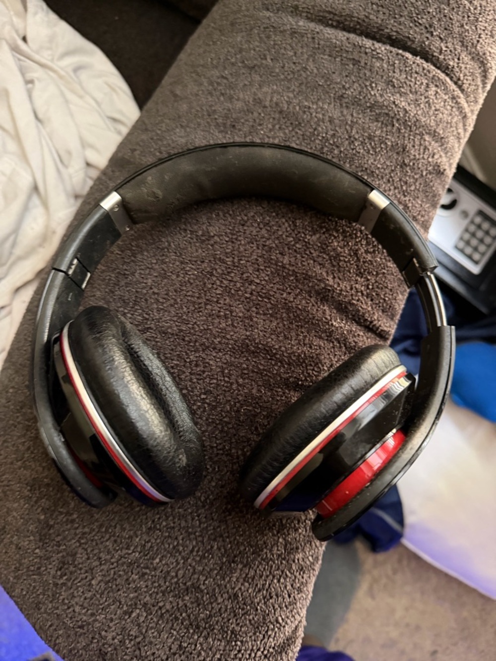 Beats by Dr. On-Ear Studio Headphones Black & Red Used